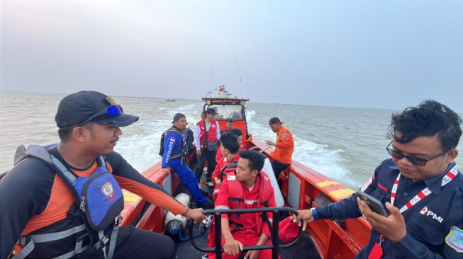 Dari Kampung Nelayan ke Laut Lepas, Keluarga Menanti Kepulangan Rolah